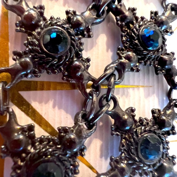 Dual Necklace & Bracelet - Picture 2 of 6